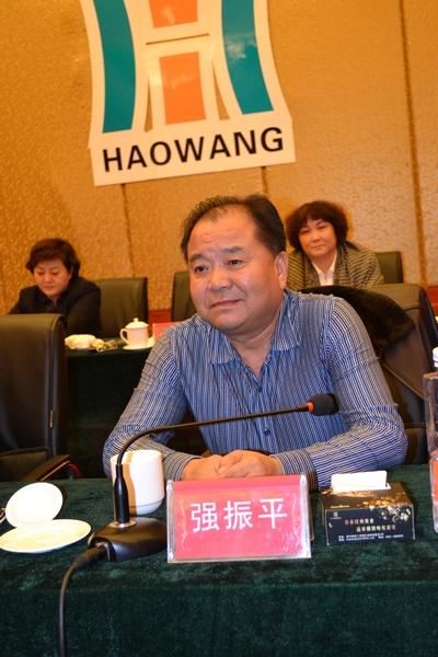 強振平副董事長做昊王酒業(yè)2011年度工作總結(jié)并安排部署2012年工作